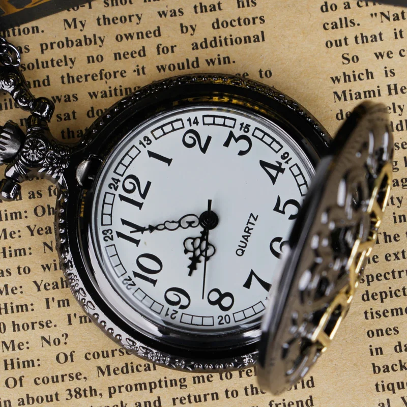 Рисунок 4 - Часы «папа» с вырезами