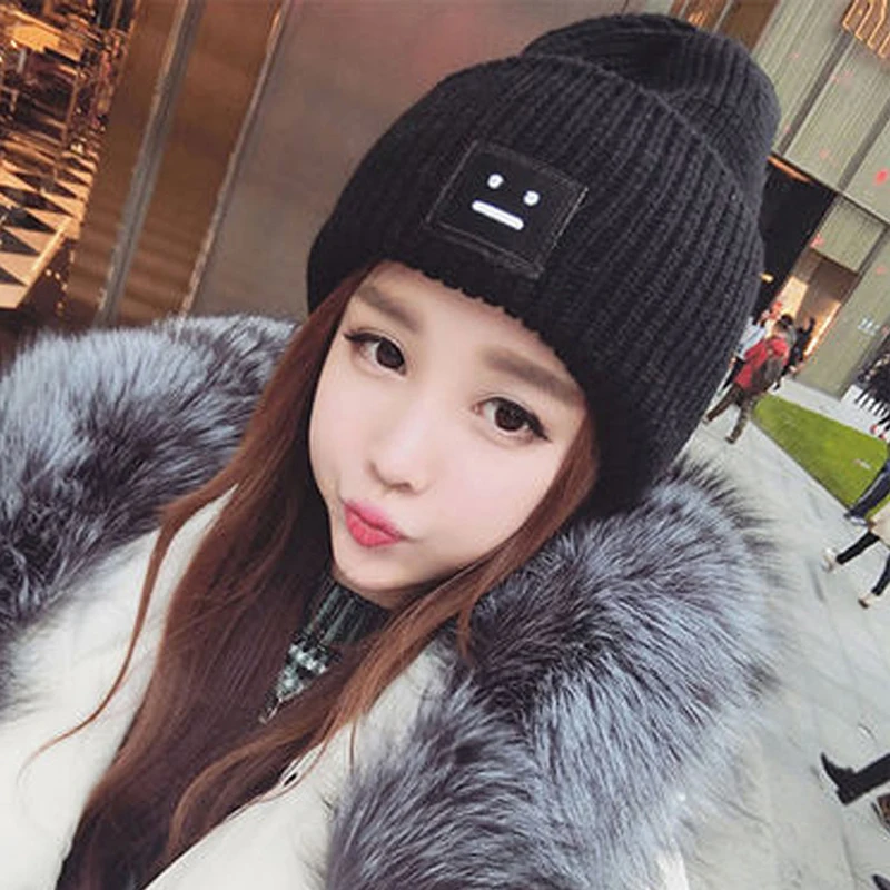 

Newest Celebrity Style Women Men's Winter Knitted Beanie Poker-faced Robot Label Wool Hat Casual Cap Cute Warm Hat Skullies