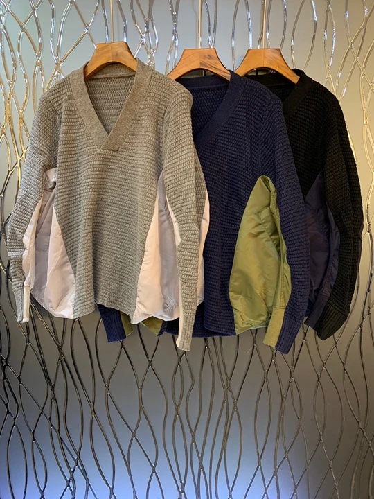 

2019 Early Autumn New Woman V-collar Colour Matching and Splicing Decoration Long Sleeve Loose Top Knitted Sweater 831