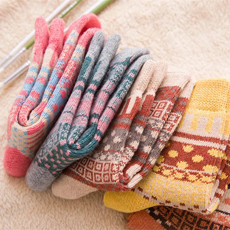 Autumn Winter New Arrival 5 Pairs Thickened Warm Lady Rabbit Wool Socks Dot National Style Cashmere Women Socks