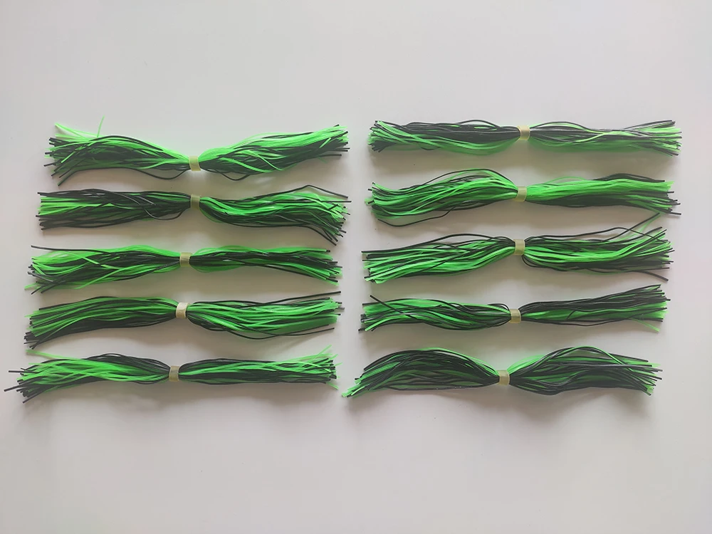 

10 Bundles 50 Strands Silicone Skirts Fishing Accessories Buzzbait SpinnerBait Jig Bass Lure Color Green and Black