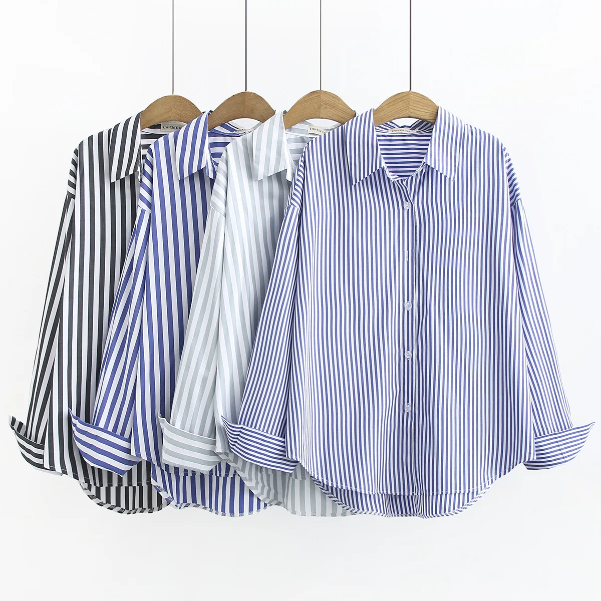 Camiseta informal de talla grande para mujer, ropa de primavera y verano a rayas, nuevas grandes de talla grande, 2021