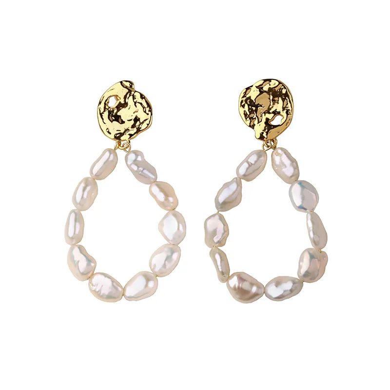 

European and American wind Baroque natural pearl earrings female net red retro irregular circular Pearl Earrings