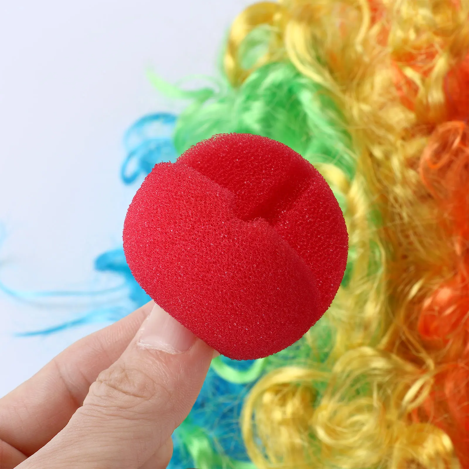 Рисунок 6 - Радужный цирковый костюм клоуна