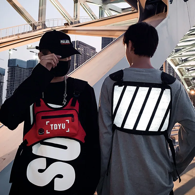 

2019 New Style Headphone Jack Front And Back Reflective Function Waistcoat Chest Pack Gym Bag Chicken Backpack Fashion Cool Back