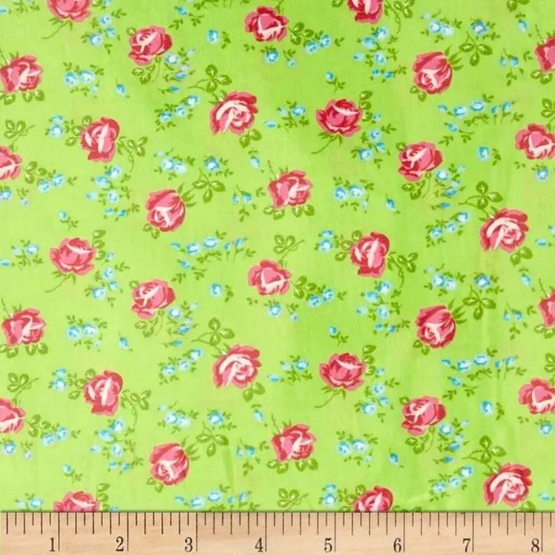 Tovaglia Piccole Rose Sparse Su Green Sugar Hill Di Tanya "An