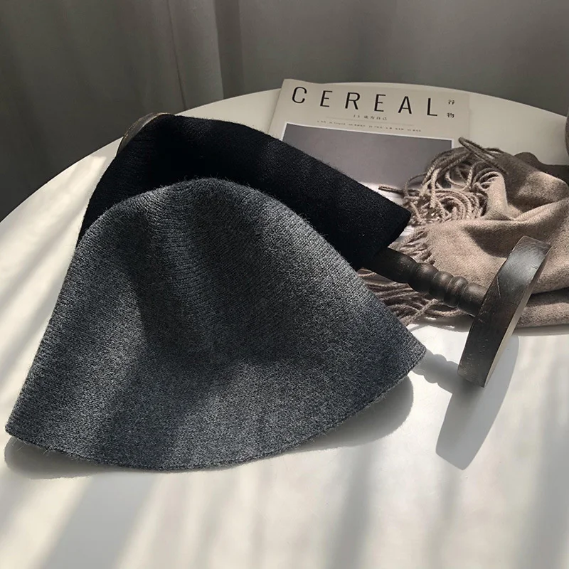 Béret Femme – Tricoté, Respirant, Fin – Couleur Unie – Taille Unique – Neuf