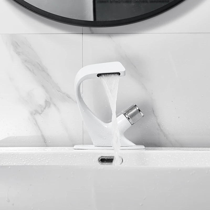 Basin Faucet Single Handle Hole Deck Wash Hot Cold Mixer Tap Crane B615