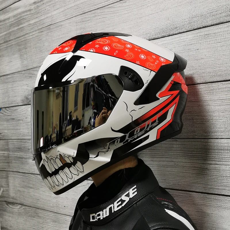 

Motorcycle Men and Women Are Suitable for Bluetooth Helmet Can Answer The Phone and Listen To Music 55-65