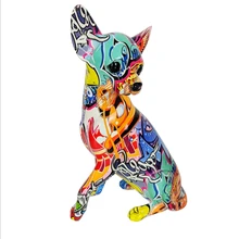 Estatua de perro Chihuahua Bulldog de Color creativo, adornos para sala de estar, armario de vino, oficina, decoración del hogar, arte de Graffiti, artesanía de resina, regalo