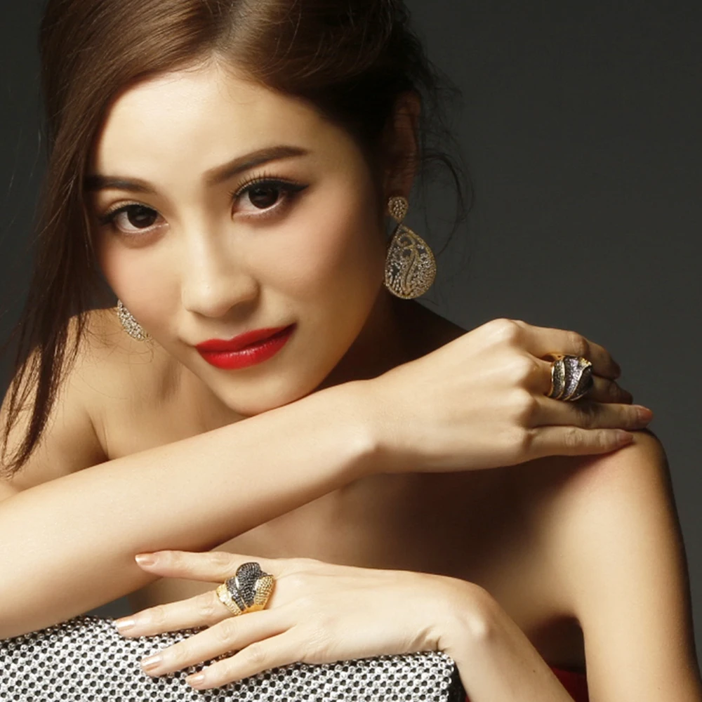 Stunning Luxury jewellery black crystal big ring bijuteria feminina fashion Jewelry White and Gold color large Ring's for party