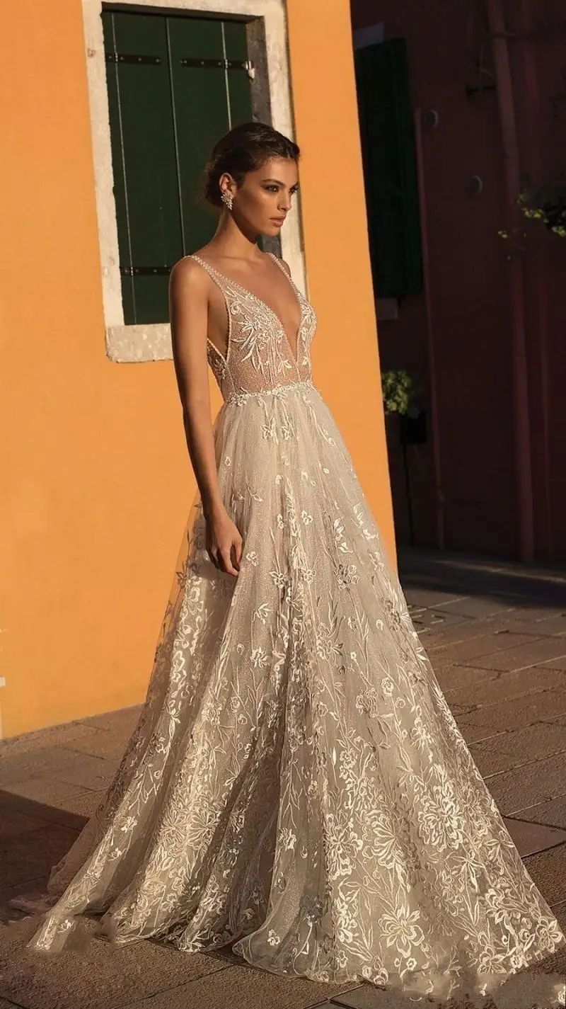 Boho Wedding Dresses Deep V Neck Lace Appliqued Backless Tulle Floor Length Bohemian Beading Bridal Gowns