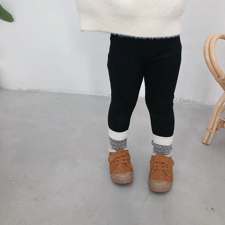 12560574900_1823421814