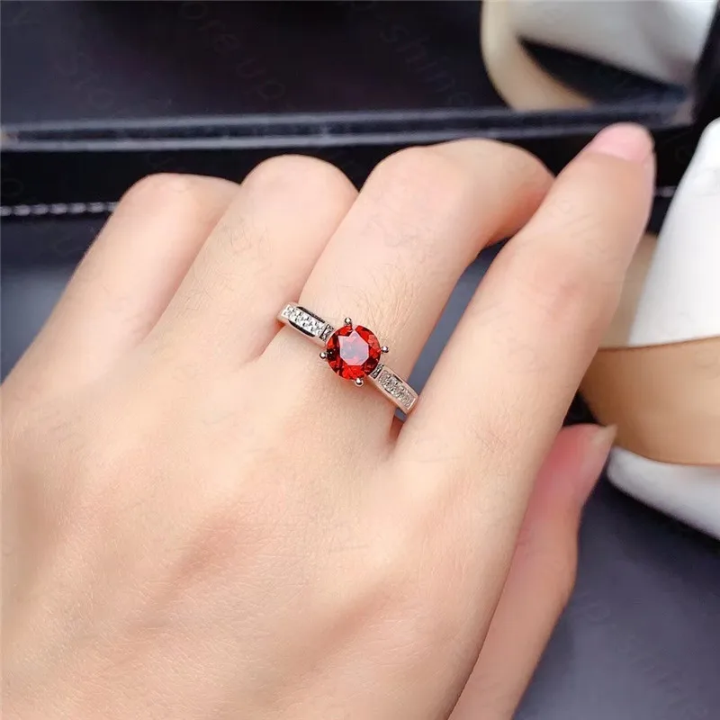 

New ladies 925 silver ring with gemstones, engagement ring, retro style natural garnet ring