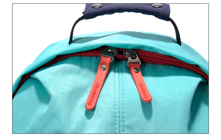 3208740429_2053409381