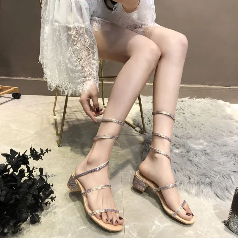 Женские сандалии со стразами однотонный комплект с грубой подошвой 2019 | Обувь