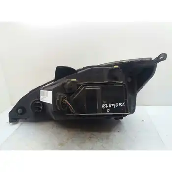

7766671 Right headlight Ford Focus Saloon (cak) Trend
