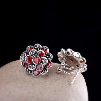 

Direct sales of new products of 925 pure silver ornaments, flower red zircon ear clasp