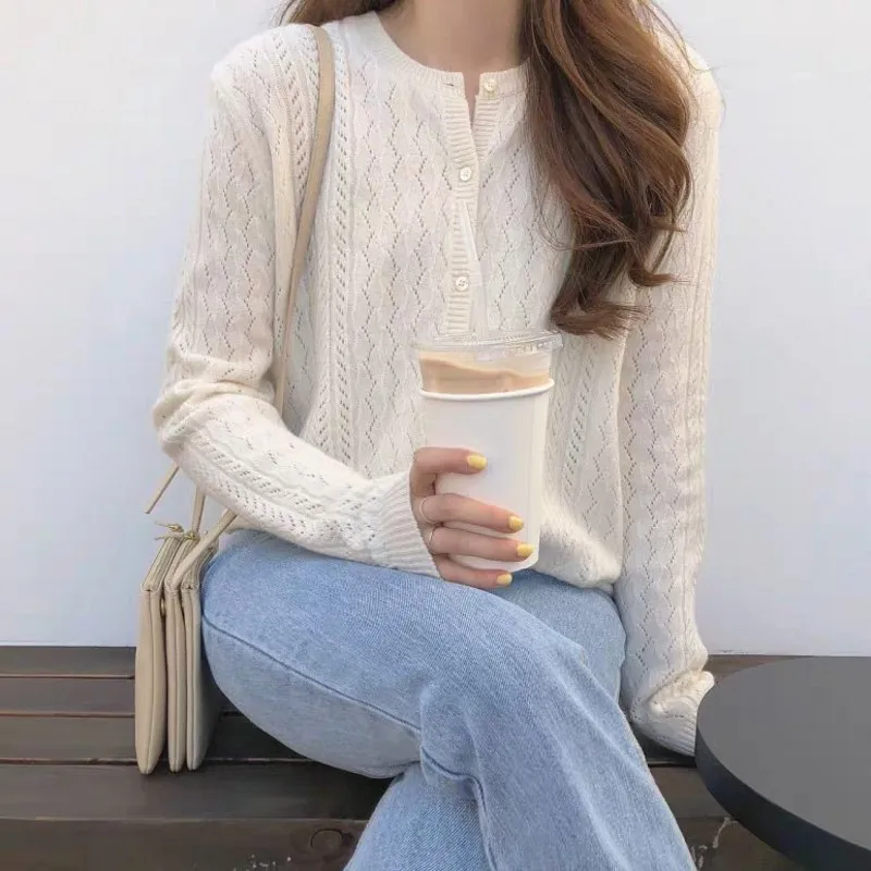 

2019 Spring and Autumn New Ice Silk Cardigan Women's Round Neck Sweater Loose Hollow Knit Bottom Coat Sweater