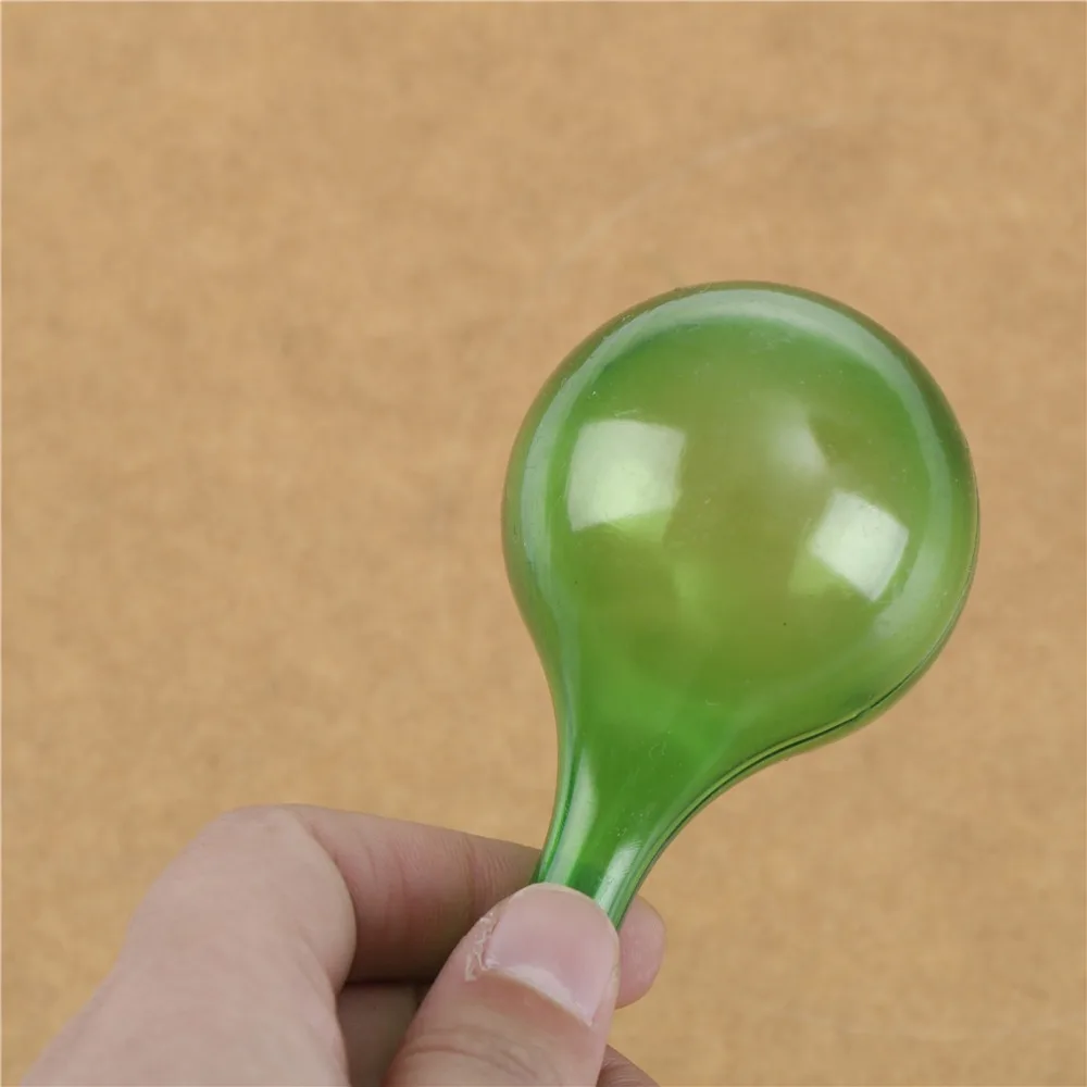 Practical-PVC-Travel-House-Plant-Self-Watering-Bulb-Shape-Waterer-Globes-Automatic-Irrigation-Patio-Lawn-Garden(2)