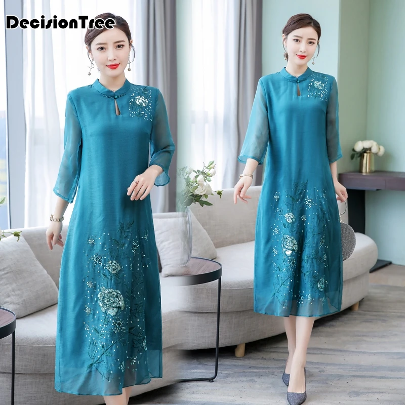 

2019 traditional chinese dress cheongsam qipao long sleeve Vintage Embroidery Cheongsam vestido oriental dress Mandarin Collar