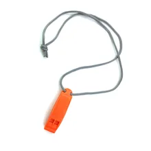 Guangzhou Datai наружный пластиковый свисток с пряжкой, высокочастотный свисток для справки