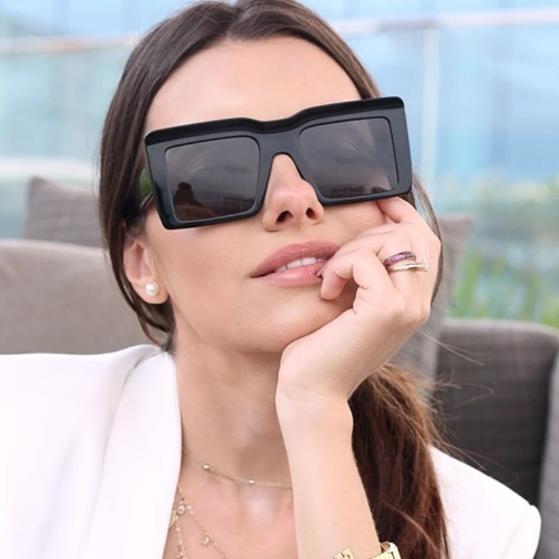 

QPeClou New Fashion Brand Designer Big Square Sunglasses Women Vintage Classic Gray Sun Glasses Men Shades Oculos Feminino UV400