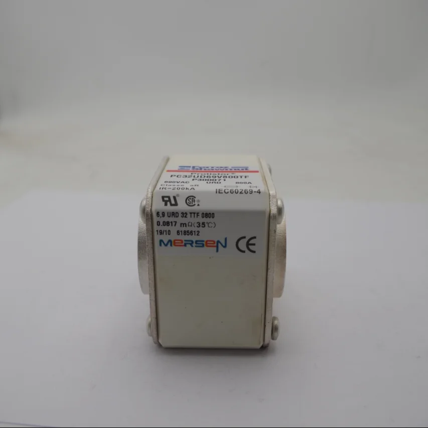 Предохранитель PC32UD69V800TF новый оригинальный 800A 690V HRC предохранитель для цепи |