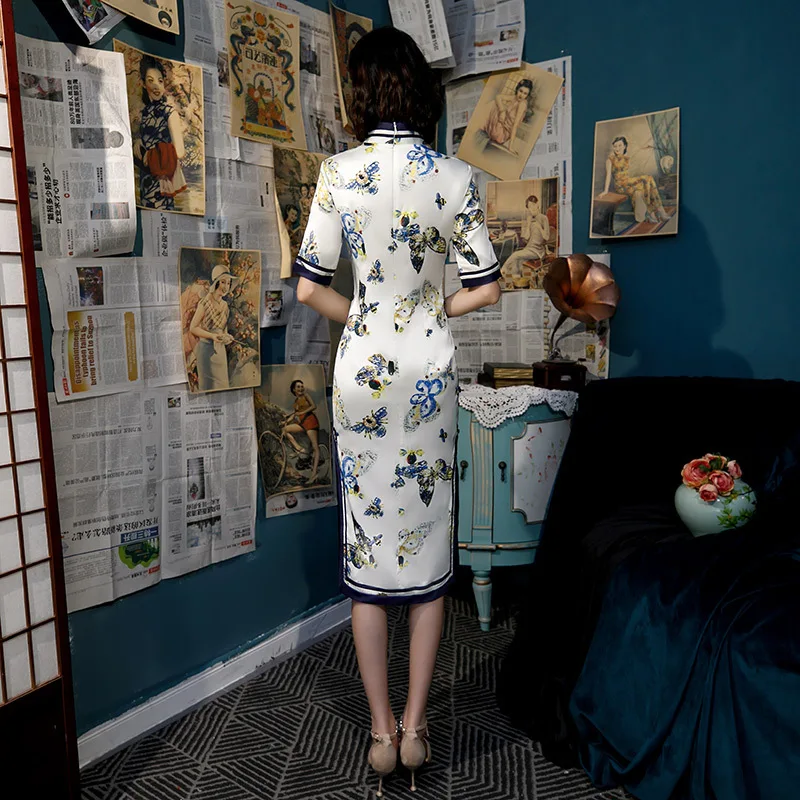 Для молодых девушек китайский стиль воротник Мандарин Cheongsam Половина рукава Винтаж Кнопка Qipao вечернее платье большой размер 3XL