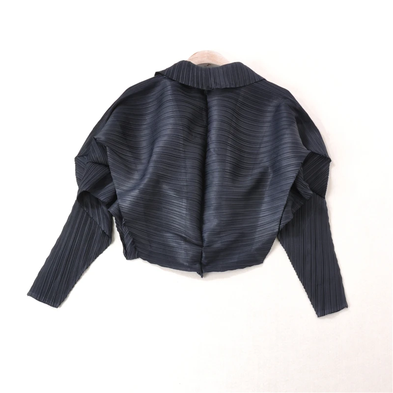 navy blue Модная новинка; летняя модная женская одежда с отложным воротником и рукавами «летучая мышь»; плиссированная куртка-шарф; Приталенный кардиган; WH11717 - Цвет: navy blue