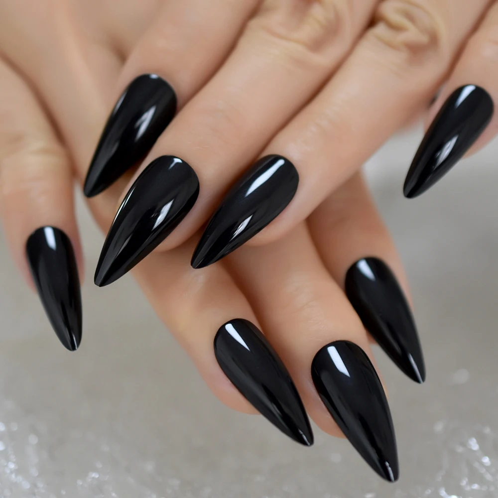 Black stilettos nails | Acrylic nails stiletto, Pointy nails, Nails design  with rhinestones