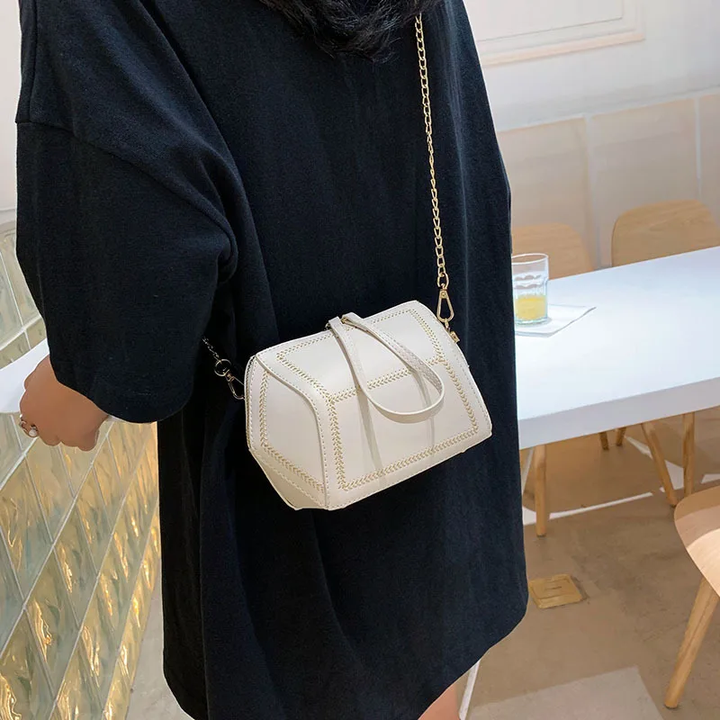 

Creative Cool Mini Chain Small Bag Korean-style Fashion Small Fresh Car Suture Small Oblique Shoulder Shell Bag