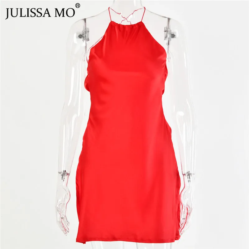 Женское атласное короткое платье JULISSA MO с открытой спиной лямкой на шее и