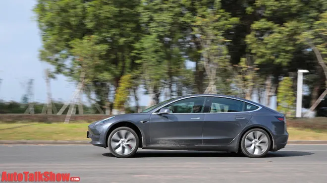 Tesla Model 3 performance version of the ultimate test1