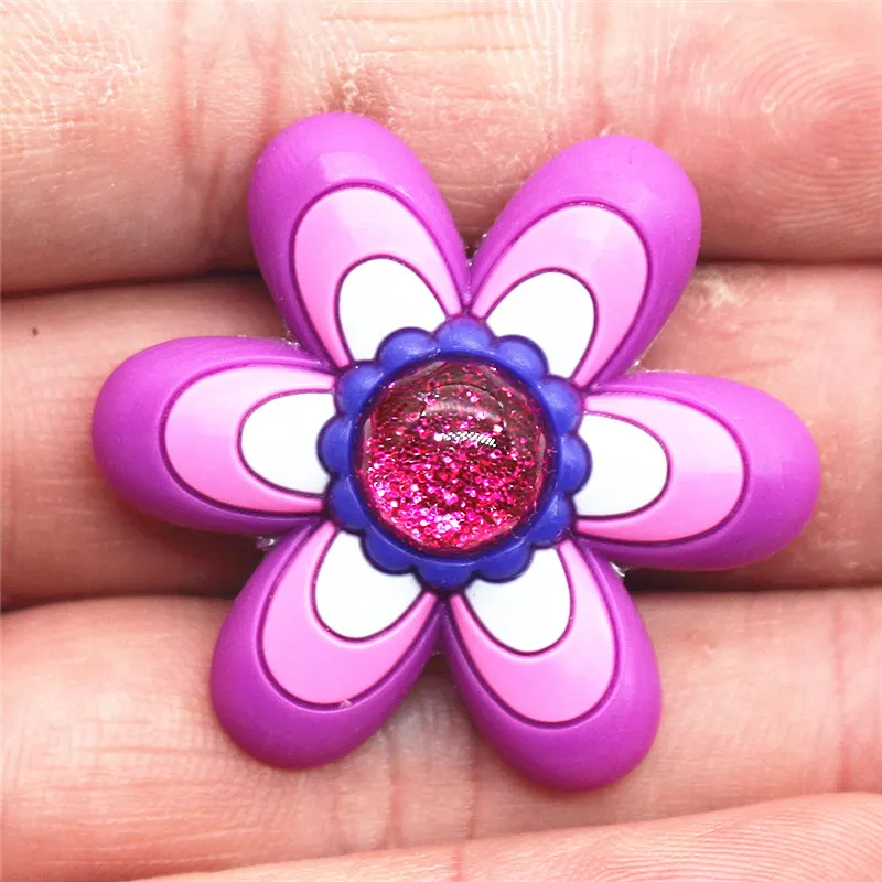 1pcs High Imitation Shoe Charms Colorful Heart-shaped Shoe Buckles Original Accessory fit Bracelets Croc JIBZ Kids Gifts F-ZBX20