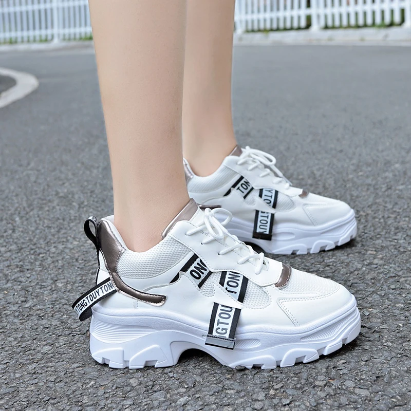 

2019 Designer Sneakers Women Vulcanized Shoes Woman Black White Breathable Mesh Platform Sneakers Casual Flats