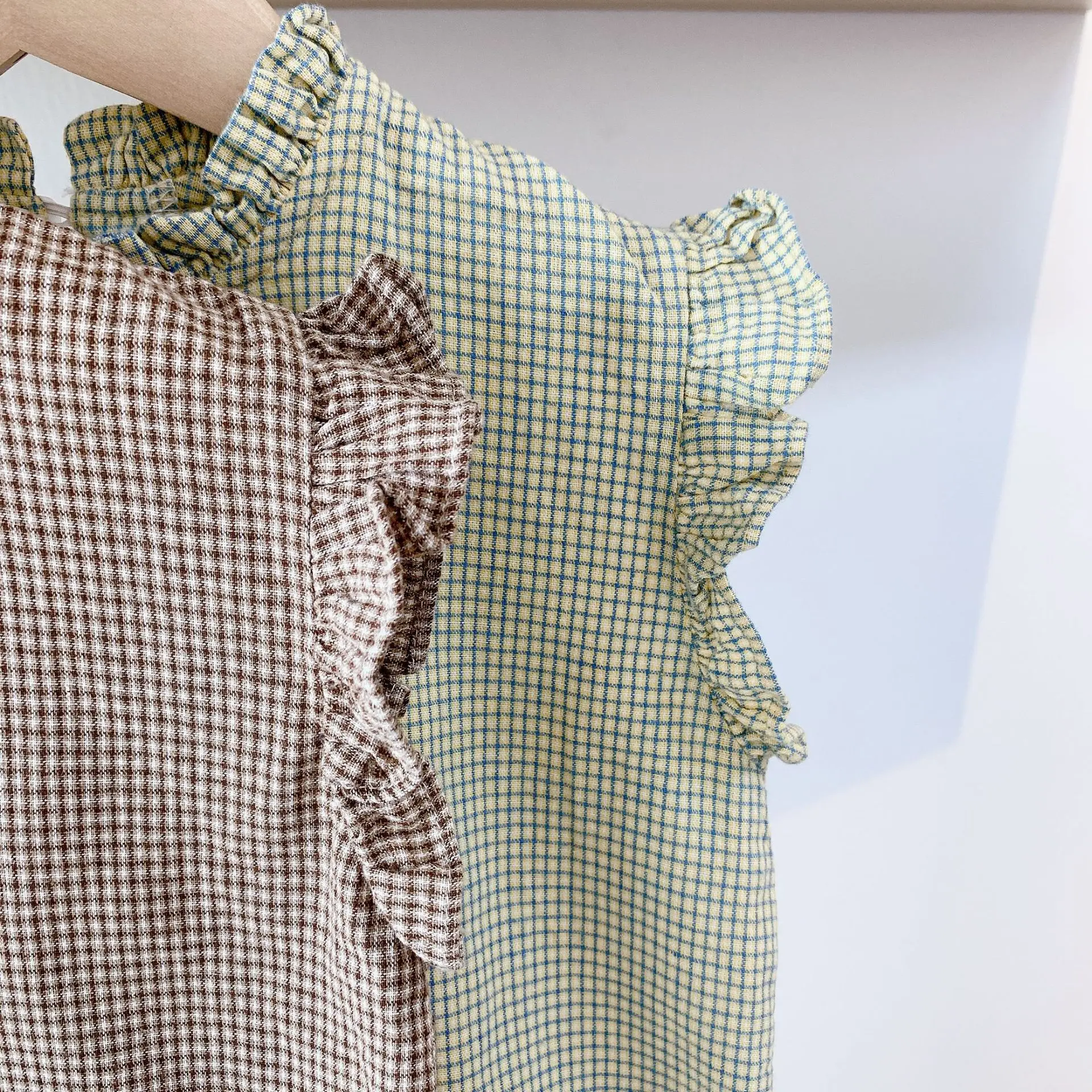 Kids Shirts Korean Style Summer Baby Girls Sleeveless Plaid Shirts Ruffles Vest Tops Toddlers Children Blouses
