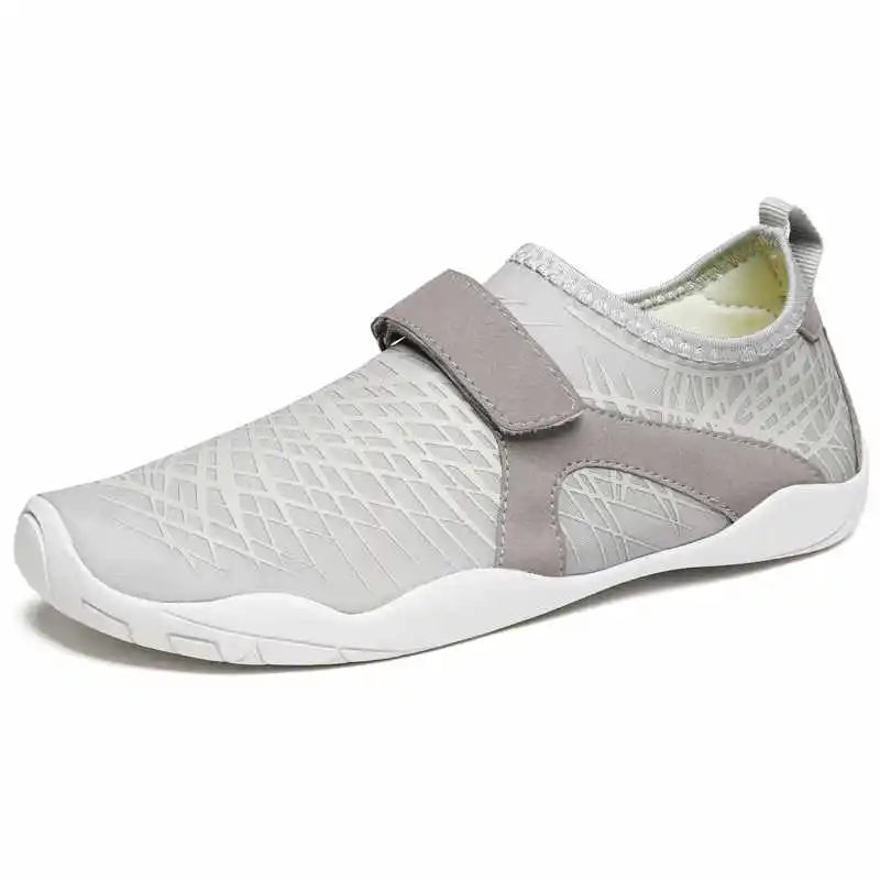 WWKK Summer Water Shoes Men Beach Sandals Upstream Aqua Shoes Woman Man Quick Dry River Sea Slippers Swimming Sneakers - Цвет: Серый