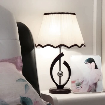 

feeding solid wood room lamps Table lamp led modern simple bedroom bedside study creative fashion warm CL