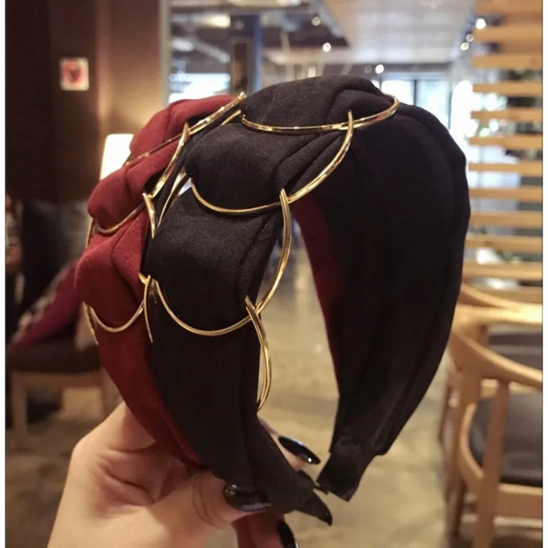 

Women's Hair Accessories Black Boutique Hair Hoop Female Fashion Golden Ring Cross Stitching Fabric Wide-brimmed Headband