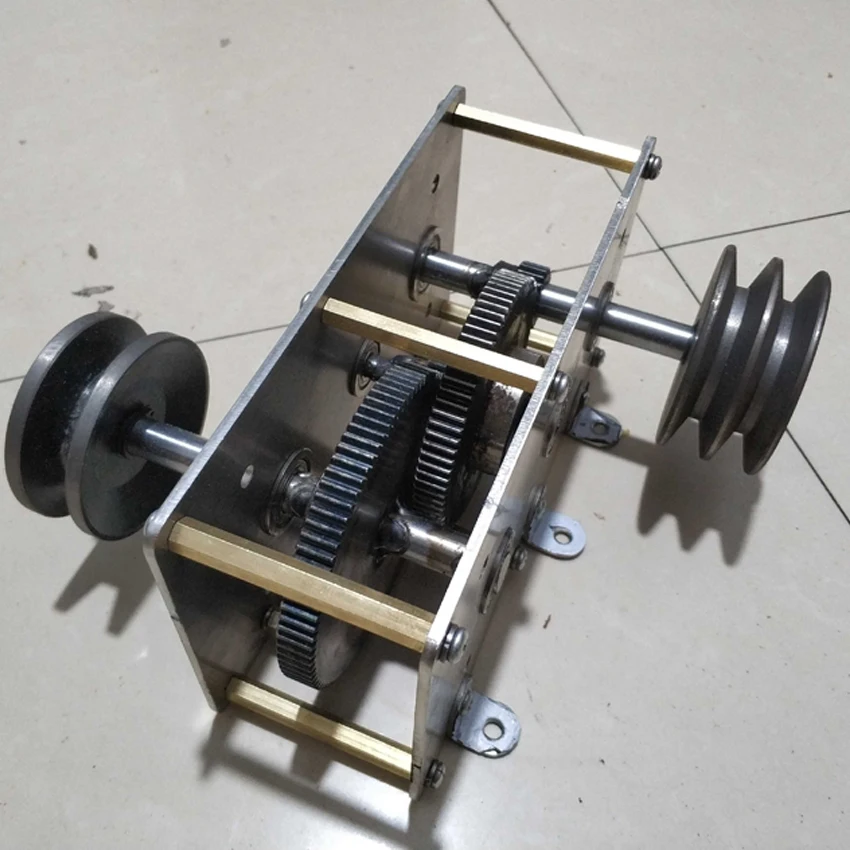 Cranked generator wind up gearbox diy hydraulic drive pulley speed increase ratio transmission gearbox can be 1 : 22 gear reducer accelerator