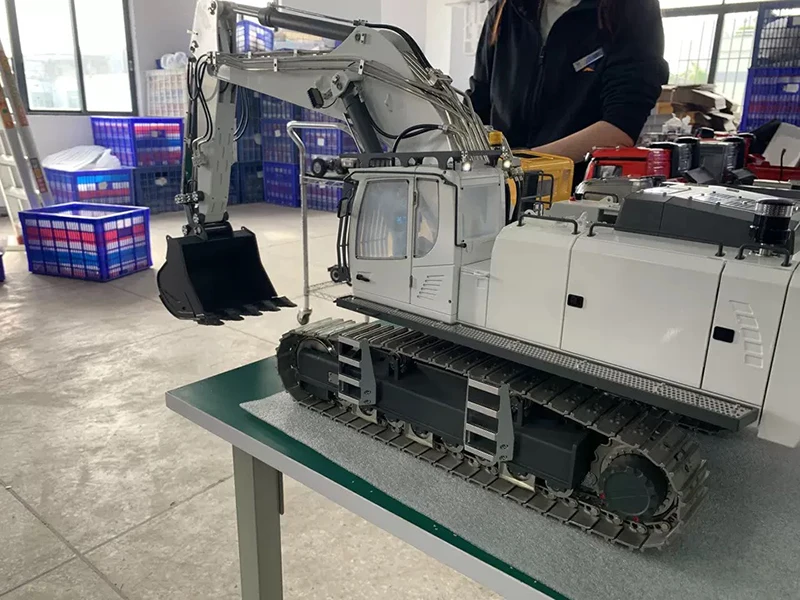 RC 1/14 K970 koparka zdalnego sterowania ciężkiego górnictwa koparka hydrauliczna imitacja metalu modelu 11 H945b21ec7fa044c996f8c1dbdad5ce84s RC 1/14 K970 koparka zdalnego sterowania ciężkiego górnictwa koparka hydrauliczna imitacja metalu modelu