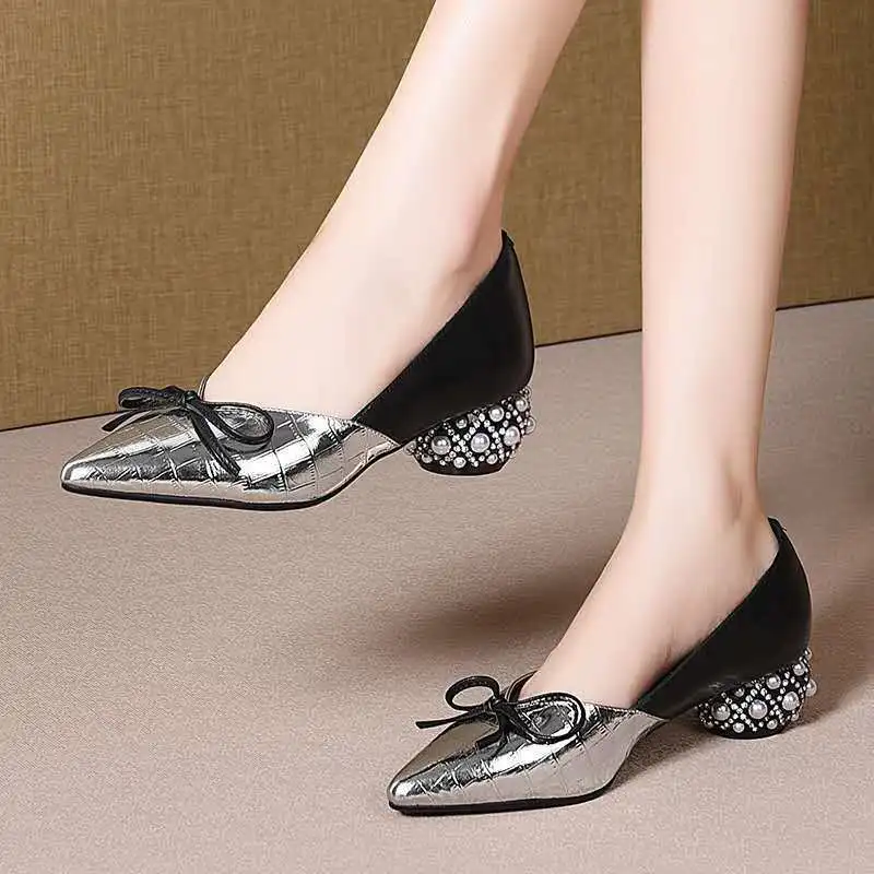 Thick Heel Single Shoes Woman MID Heels Women 2020 Autumn Work Shoe Female Footware Soft Leather Bowtie Pointed Toes SILVER afbeelding