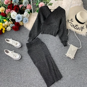 

First song Women's V-neck Flash Knit Top Sweater + Skirt Two-Piece 2019New Long Sleeve Women's Solid Knit Pullover Skirt Set XL