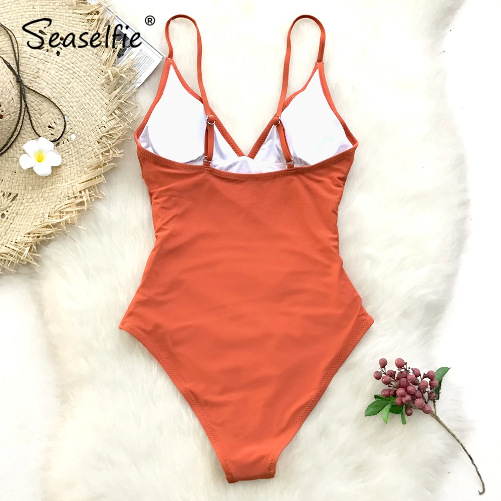 ワンピース水着 Alassio Light Orange Swimsuit Jacquemus Alassio Light Orange Swimsuit - Runway Catalog