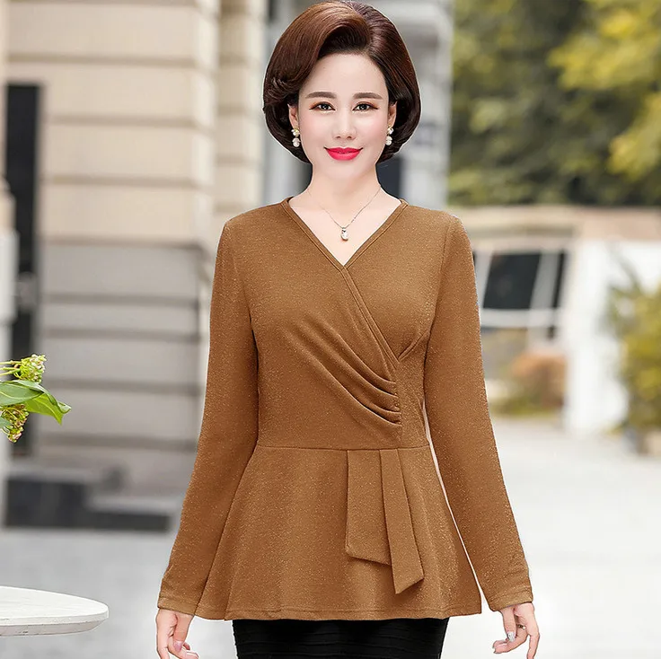 Caramel color Футболки с v-образным вырезом, Женские топы с длинными рукавами, весна-осень, приталенная рубашка, модная тонкая футболка для матерей среднего возраста - Цвет: Caramel color