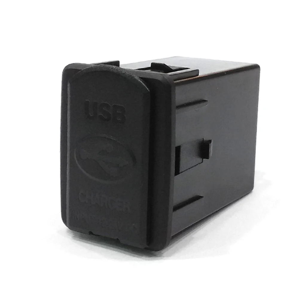 Buendeer двойной USB QC3.0 разъем питания Зарядка адаптер разветвитель автомобильного прикуривателя со светодиодный светильник для Nissan F18 USB адаптер