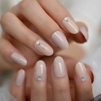 

Daily Fake Nails Short Medium Size Oval Press On Fingernails Color Manicure Decorative Tips with Rhinestones