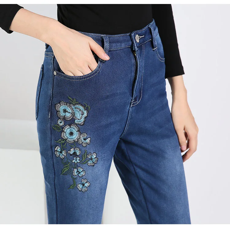 12350716447_528912256