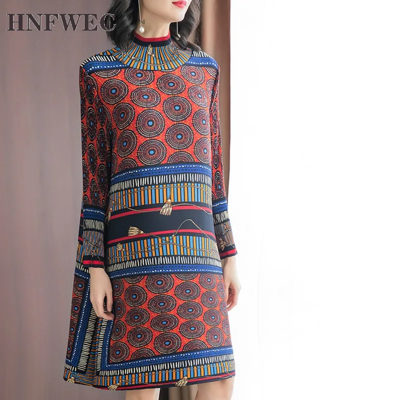 

2022 Autumn New Fashion Temperament Women Loose Casual Color Matching Printing National Retro Turtleneck Dress Z589